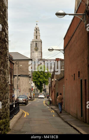 Anzeigen von shandon Turm aus Ascail Phoil, Saint Paul's Street, Cork City Stockfoto