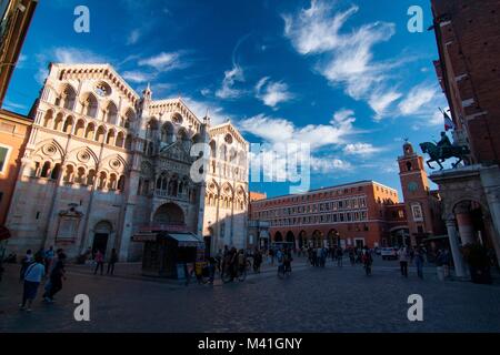 Saint-George Münster der Märtyrer, in der Mitte von Ferrara, Emilia Romagna Stockfoto