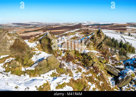 Ramshaw Felsen im Winter, Staffordshire Moorlands, Peak District National Park Stockfoto