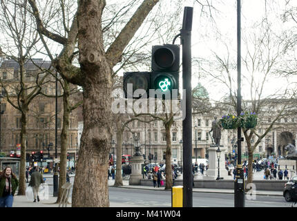 LGBT Fußgängerampel Trafalgar Square London England Großbritannien Stockfoto