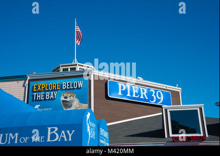 San Francisco, CA - 03 Februar: Pier 39 ist einer der beliebtesten touristischen Attraktionen von San Francisco Stockfoto