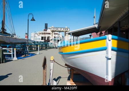 San Francisco, CA - 03 Februar: Hyde Street Pier in San Francisco, CA Stockfoto