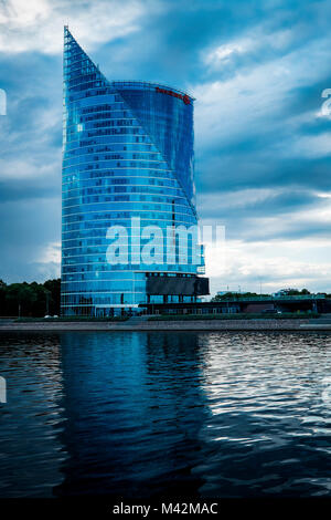 Riga, Lettland, Europa. Moderne Büros Grundstücke in der Nähe des Flusses Daugava. Stockfoto