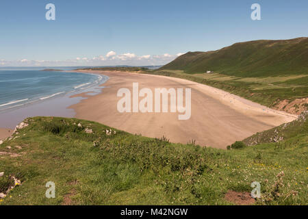 Ein schöner Tag mit Blick auf Rhossili Bay Schuß an Rhossili, Gower Peninsula, South Wales, Großbritannien Stockfoto
