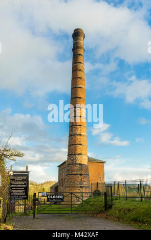 Crofton Pumping Station (Crofton Beam Motoren) mit seinen hohen alten Schornstein in Wiltshire, England, Großbritannien Stockfoto