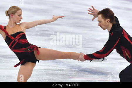 Gangneung, Südkorea. 14 Feb, 2018. Wladimir Morosow und Evgenia Tarasova vom Team "olympischen Athleten aus Russland (OAR)' in Aktion während der eiskunstlauf Paare kurz Programm der Olympischen Winterspiele 2018 in der gangneung Ice Arena in Tainan, Südkorea, 14. Februar 2018. Credit: Peter Kneffel/dpa/Alamy leben Nachrichten Stockfoto