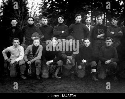 Fußball-Mannschaft aus Mt. Engel in Oregon, Ca. 1910. Stockfoto