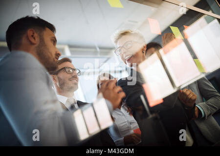 Planung Strategie Geschäft Leute im Büro zusammen Stockfoto