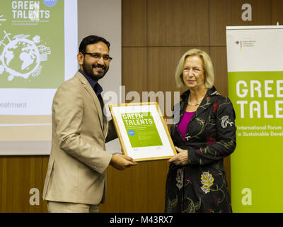 Green Talents Initiative witn Ministerin Wanka. Stockfoto