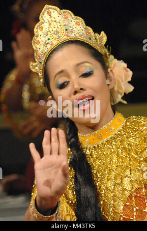 Mak Yong oder MAK-yung ist eine traditionelle Form des Tanzes - Drama aus dem Norden von Malaysia, besonders der Staat Kelantan Stockfoto