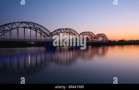 Architektonische connction Brücke über das Meer Stockfoto