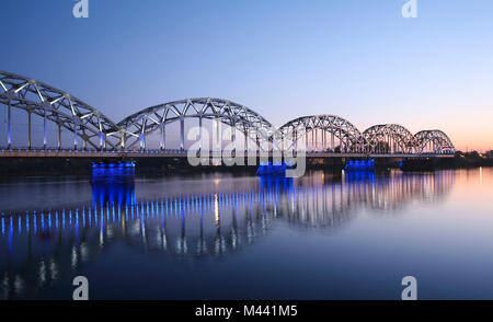 Architektonische connction Brücke über das Meer Stockfoto