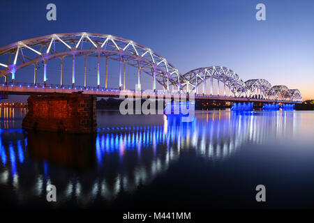 Architektonische connction Brücke über das Meer Stockfoto