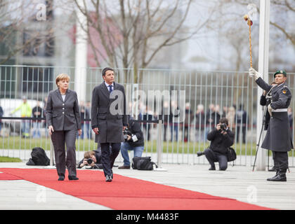 Merkel trifft neuen italienischen Ministerpräsidenten Matteo Renzi in Berlin. Stockfoto