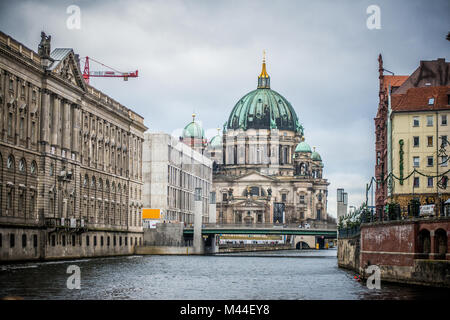 Tour in der Hauptstadt des wiedervereinigten Deutschlands, der schönen Stadt Berlin Stockfoto