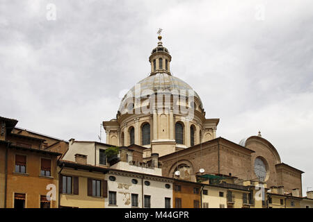 Kuppel der Basilika Sant Andrea in Mantua, Italien Stockfoto