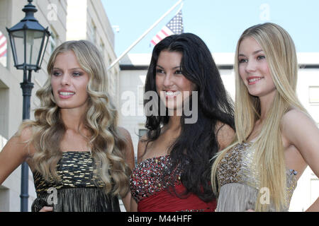 Germany's Next Topmodel Top 3 Photocall Berlin Stockfoto