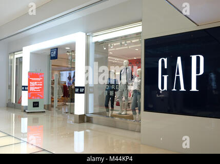 Hongkong - Februar 4, 2018: Gap Store in Hongkong. Lücke ist eine amerikanische multinationale Kleidung und Zubehör Einzelhändler. Stockfoto