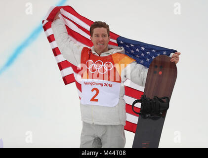 Die USA Shaun White feiert gewann die Goldmedaille bei den Herren Halfpipe Snowboard im Phoenix Snow Park während der Tag fünf der Olympischen Winterspiele 2018 PyeongChang in Südkorea. Stockfoto