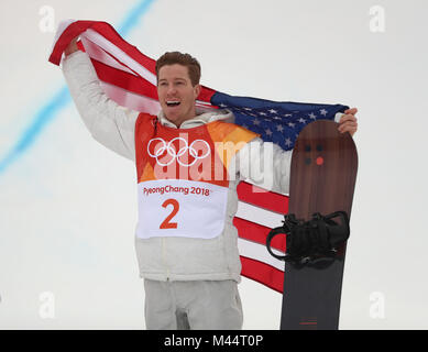 Die USA Shaun White feiert gewann die Goldmedaille bei den Herren Halfpipe Snowboard im Phoenix Snow Park während der Tag fünf der Olympischen Winterspiele 2018 PyeongChang in Südkorea. Stockfoto