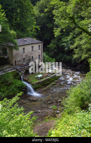 Der fluß Breggia in der Mühle, Bruzella Muggiotal, Mendrisio Bezirk, Kanton Tessin, Schweiz. Stockfoto