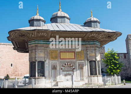 Der Brunnen von Sultan Ahmed III in Istanbul, Türke Stockfoto