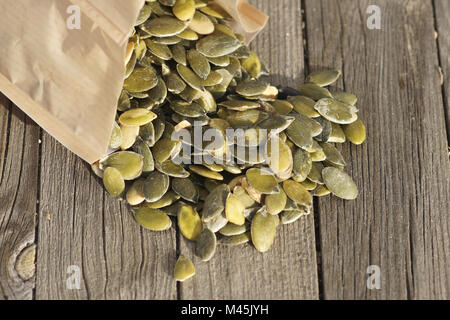 Cucurbita pepo var. styriaca, Steirische Ölkürbis, Samen Stockfoto