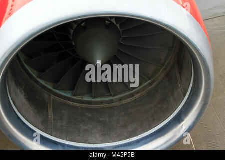 Turbo-Triebwerk des Flugzeugs hautnah Stockfoto