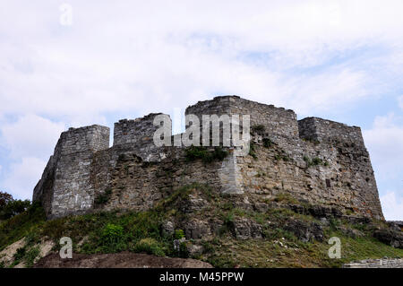 Reste der alten Stadtmauer. Architektur außen Geschichte Stockfoto