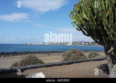 Küste in Puerto del Carmen, Lanzarote Stockfoto