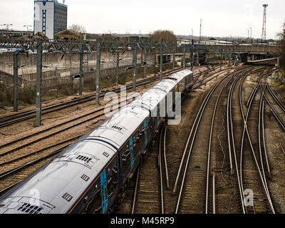 S-Bahn im internationalen Bahnhof Ashford, Kent, Großbritannien Stockfoto