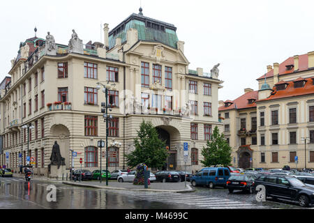 Prag, Tschechische Republik - 24. Juli 2017: Menschen und Lifestyle im Zentrum von Prag Stockfoto