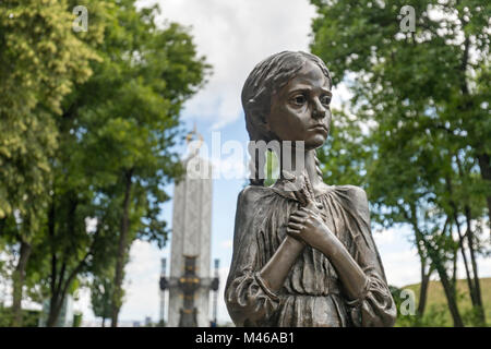 Statue wie die bittere Erinnerung an die Kindheit, Kiew, Ukraine bekannt Stockfoto