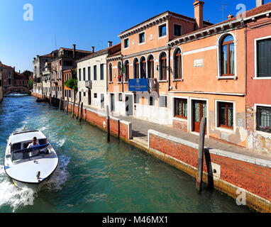 Venedig, Venetien/Italien - 2011/12/05: Stadtzentrum Venedig - Palazzo bauten auf der Fondamenta San Sebastiano Stockfoto