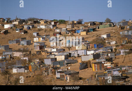 Namibia, Windhoek. Gemeinde Goreangab. Häuser aus Wellblech. Stockfoto