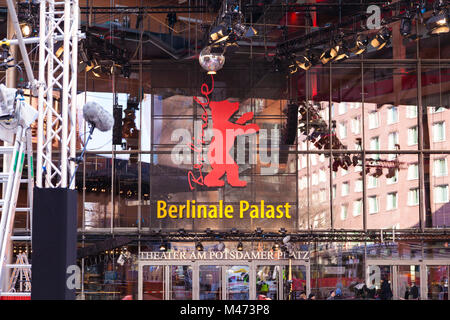 Berlin, Deutschland. 14. Februar, 2018. Berlinale Filmfestival Constrution am Potsdamer Platz in Berlin am 14. Februar 2018 Credit: Stefan Papp/Alamy leben Nachrichten Stockfoto