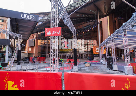 Berlin, Deutschland. 14. Februar, 2018. Berlinale Filmfestival Constrution am Potsdamer Platz in Berlin am 14. Februar 2018 Credit: Stefan Papp/Alamy leben Nachrichten Stockfoto