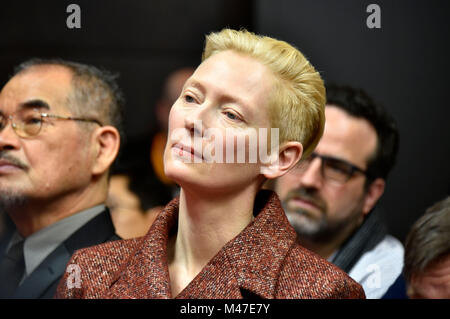 Berlin, Deutschland. 15. Februar, 2018. Berlin, Deutschland. 15 Feb, 2018. Tilda Swinton während der "Isle of Dogs" Pressekonferenz auf der 68. Internationalen Filmfestspiele Berlin/Berlinale 2018 am 15. Februar 2018 in Berlin, Deutschland. Credit: Geisler-Fotopress/Alamy Live News Credit: Geisler-Fotopress/Alamy leben Nachrichten Stockfoto