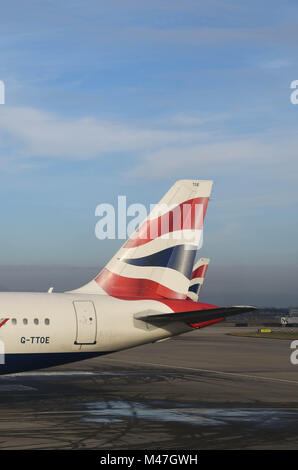 Die Schwanzflosse eines British Airways Airbus A320 Passenger Jet Stockfoto