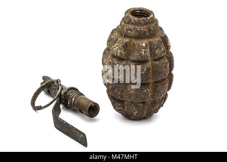 Alten Granate und Sicherung, isoliert auf weißem Hintergrund Stockfoto