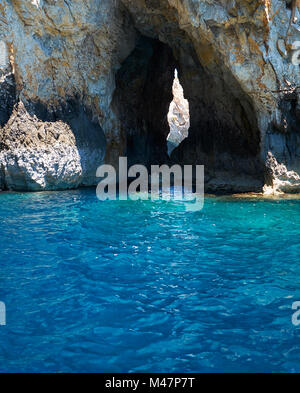 Innen Blaue Grotte am südlichen Teil der Insel Malta Stockfoto