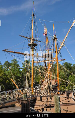 Replik der Kolonialzeit Schiffe an der Jamestown in Virginia Stockfoto