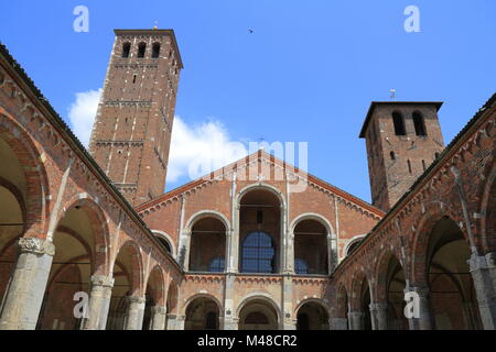 Basilika des Hl. Ambrosius (Sant'Ambrogio) in Mailand Stockfoto