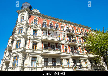 Schön restaurierte Wohngebäude in Berlin, Deutschland Stockfoto