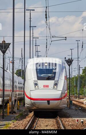 Deutsche Bahn: ICE4 - Neue Highspeed Zug der Deutschen Bahn. Stockfoto