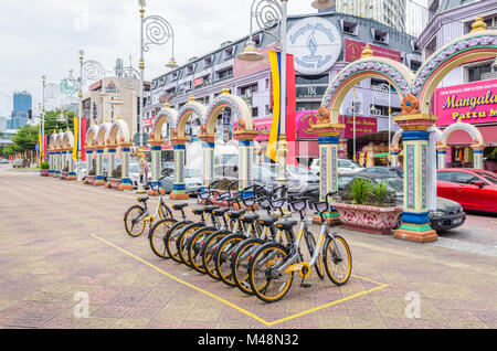 Kuala Lumpur, Malaysia - Feb 7,2017: Eine Reihe von obike sind Parkplätze in Brickfields Little India in Kuala Lumpur. Stockfoto