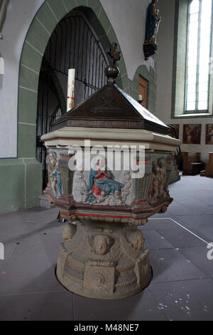 Altstadtkirche Sankt Maria Heimsuchung - Weltkulturerbe historische Altstadt Warburg Stockfoto
