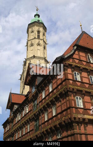 Braunschweig - Alte Waage und die Kirche von St. Andreas Stockfoto