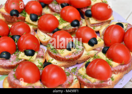 Fancy Sandwiches für Kinder in Form von Marienkäfer Stockfoto