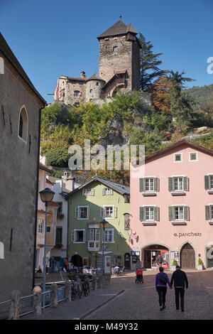 Die Burg Branzoll in Klausen, Südtirol, Italien Stockfoto